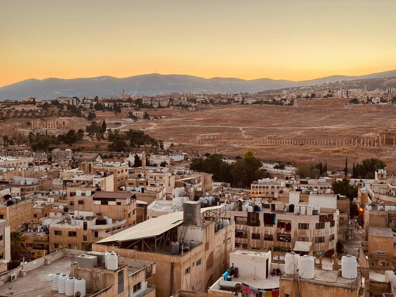 ג'אראש Dream House Hotel Jerash מראה חיצוני תמונה