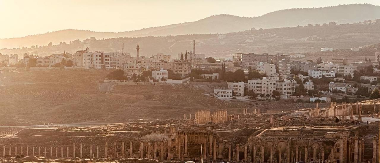 ג'אראש Dream House Hotel Jerash מראה חיצוני תמונה