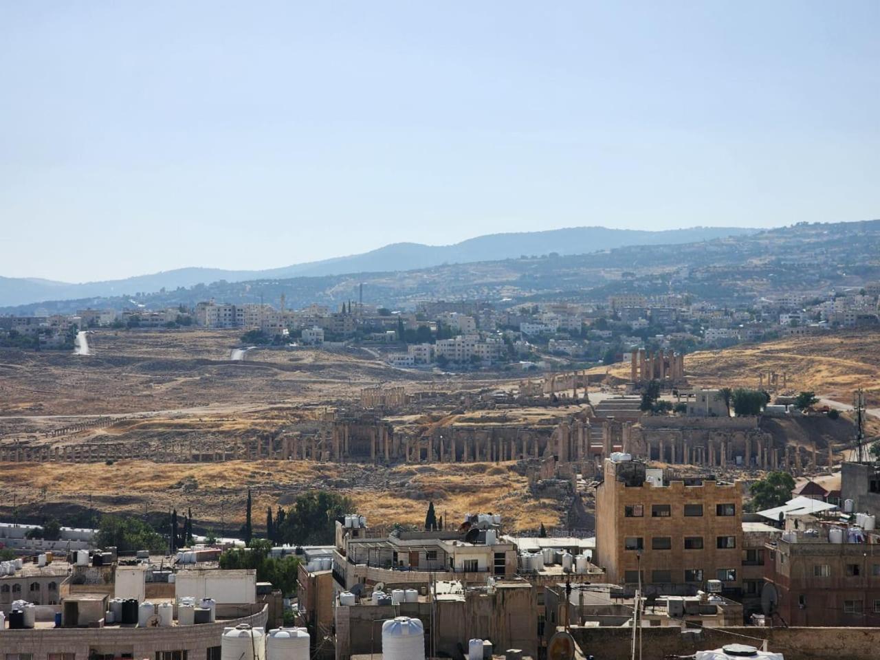 ג'אראש Dream House Hotel Jerash מראה חיצוני תמונה